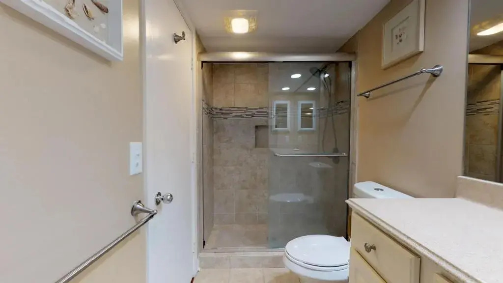 243 Turnberry Village