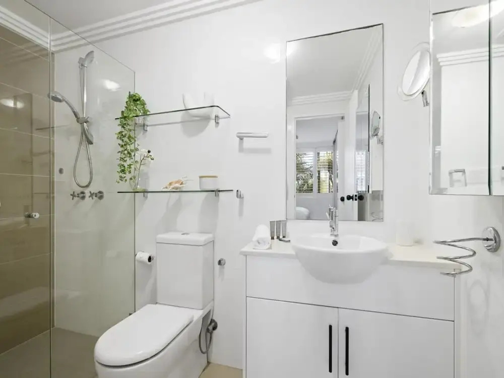 Bright 2-bed Apartment Near Narrabeen Beach