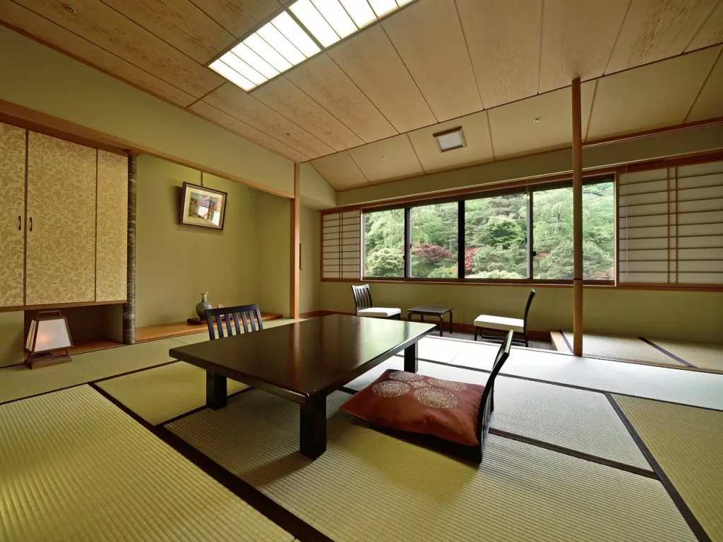 Yuze Hotel