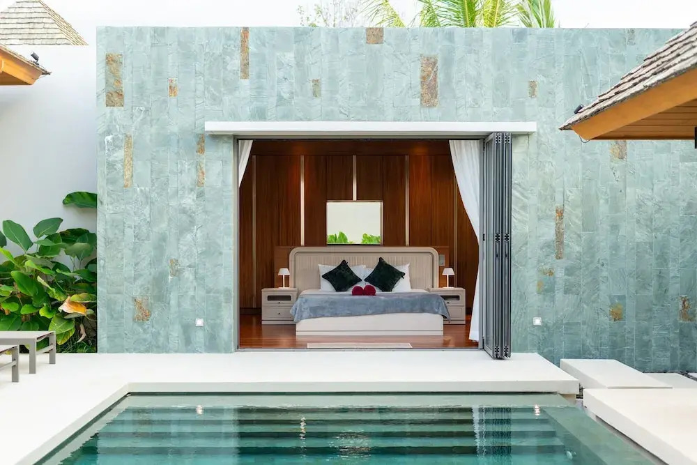 Tropical Pool Anchan Indigo 16