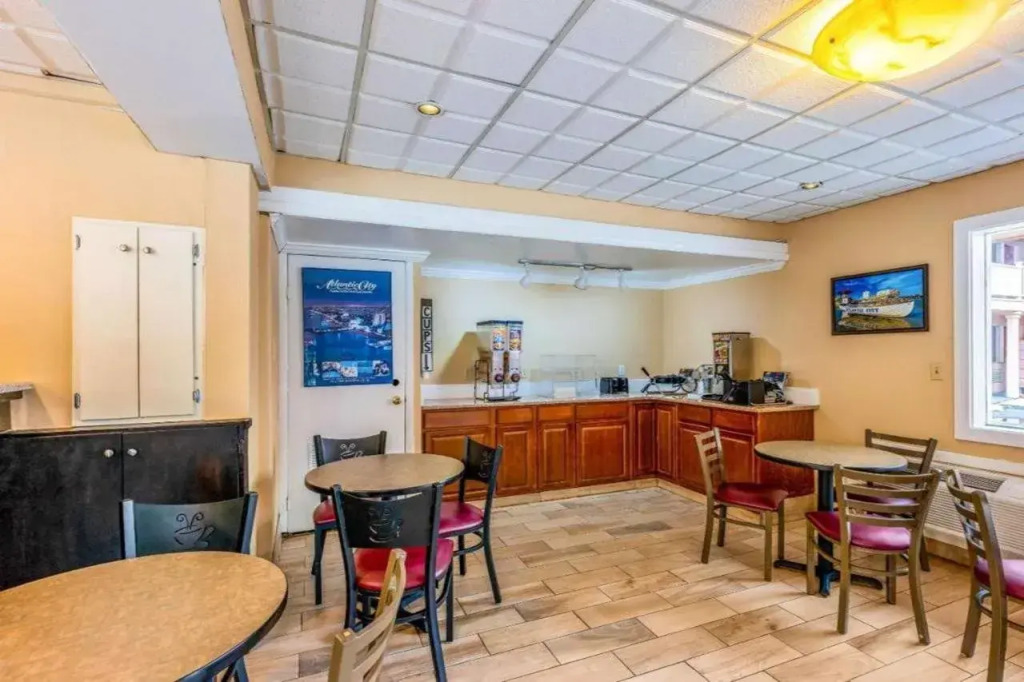 AC Lodge by Beach and Boardwalk