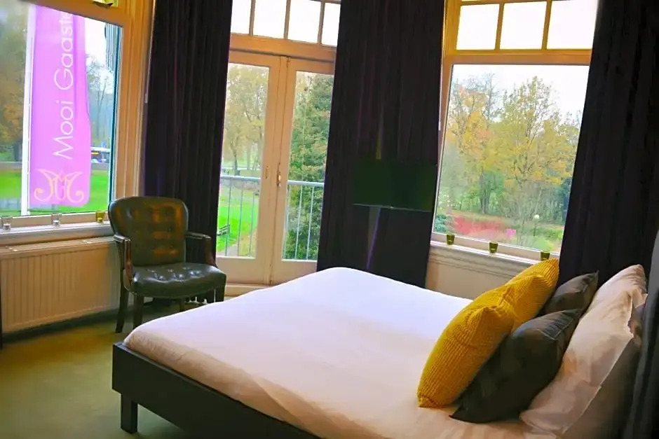 DeVilla - Boutique Suites