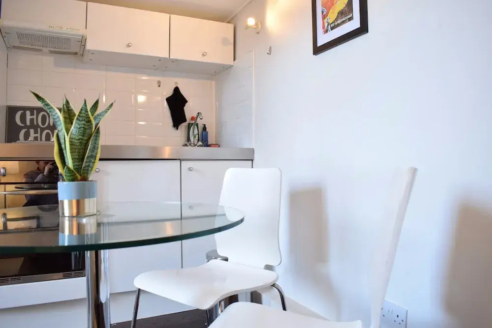 1 Bedroom Flat in Notting Hill With Mezzanine