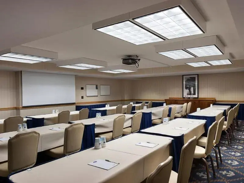 Hampton Inn & Suites Myrtle Beach Oceanfront