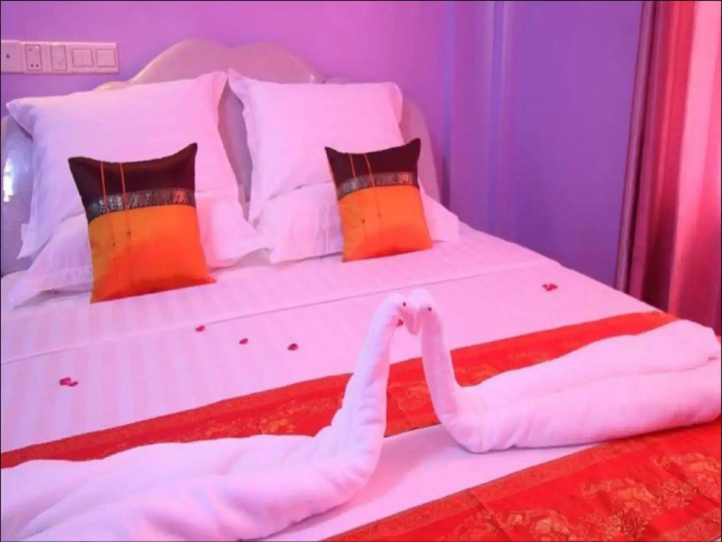 Royal Naung Yoe Hotel