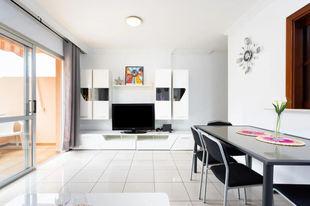 Home2Book Los Cristianos, Pool & Beach
