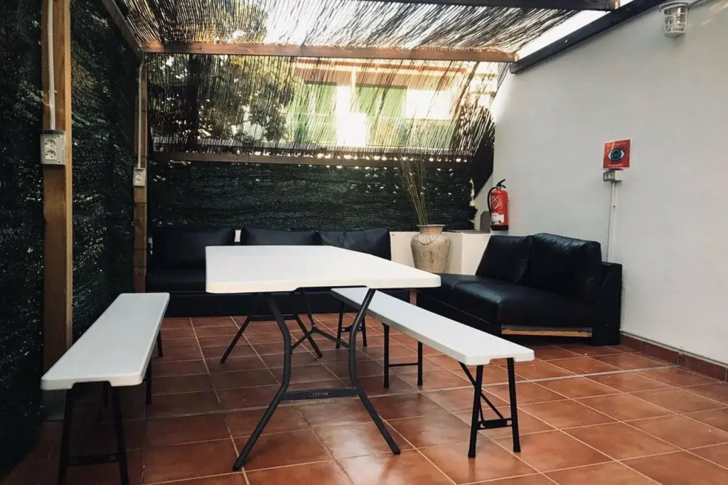 Arena Nest Hostel