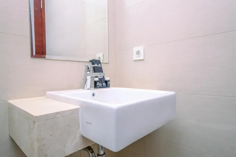 Fancy And Nice Studio At Green Sedayu Apartment