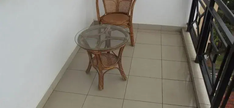 M P Hotel