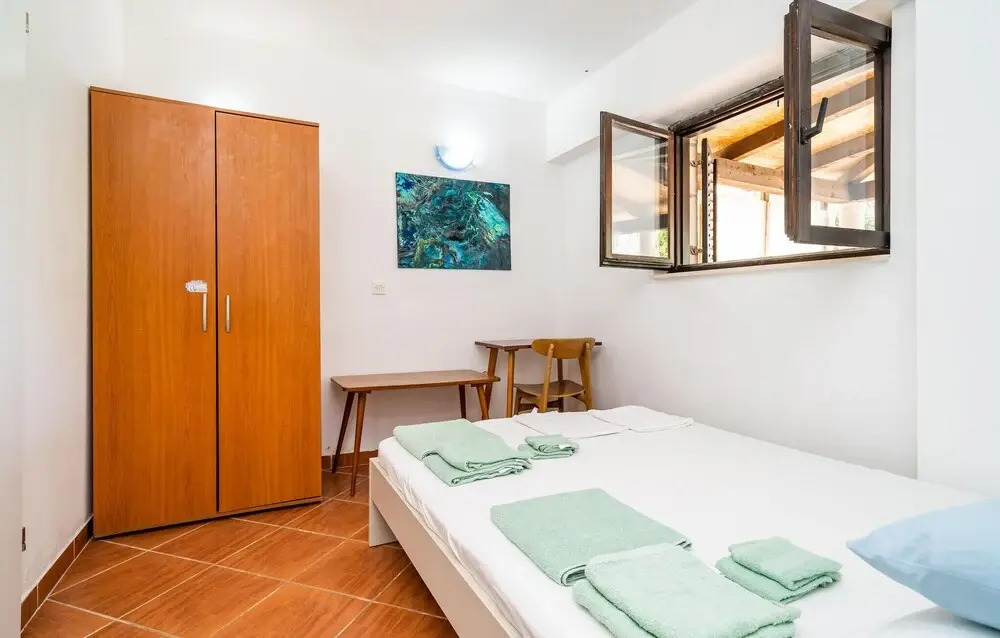 Amazing Apartment in Cavtat With Wifi and 2 Bedrooms