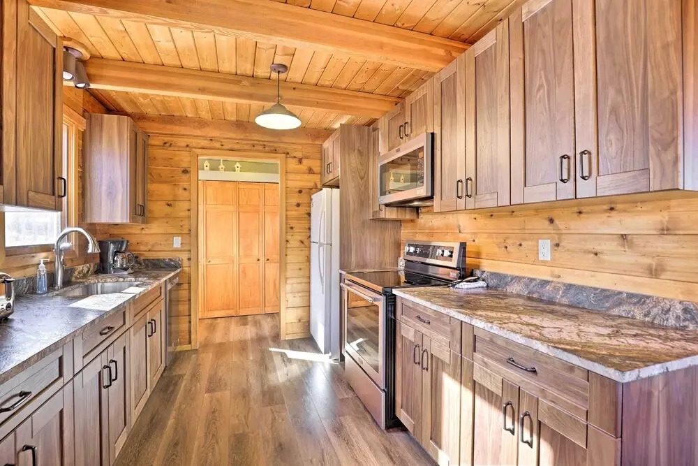 1 Mi to Granby Ranch: Family-friendly Cabin!
