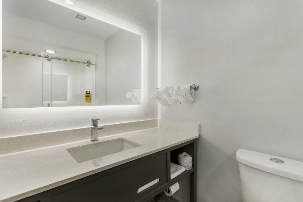 Best Western Plus First Coast Inn and Suites