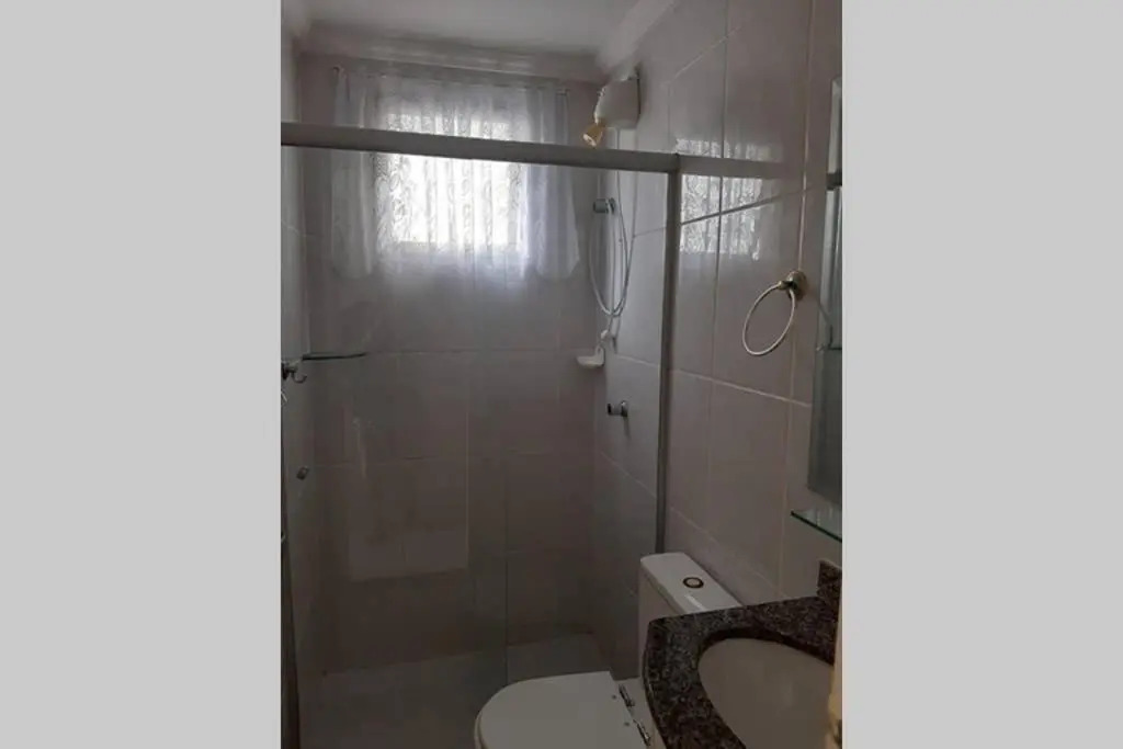 Apartamento localizado a 80 metros da praia grande em Ubatuba apto 14B