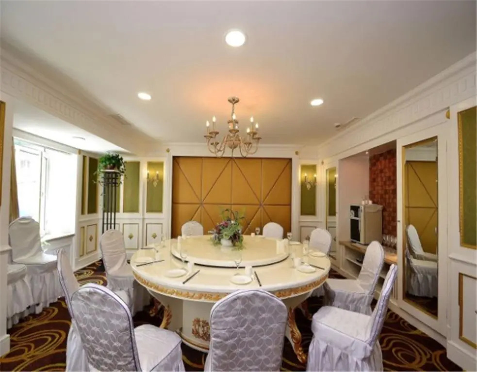 New Paris Hotel - Harbin