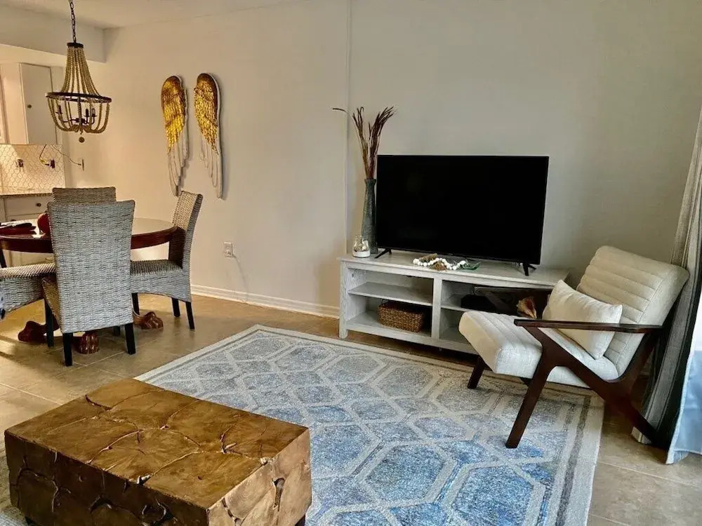 Ocean View 2 Bed, 2 bath, Steps to the Beach - Spanish Trace 240