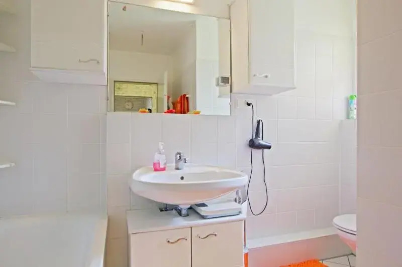 4935 Private Room