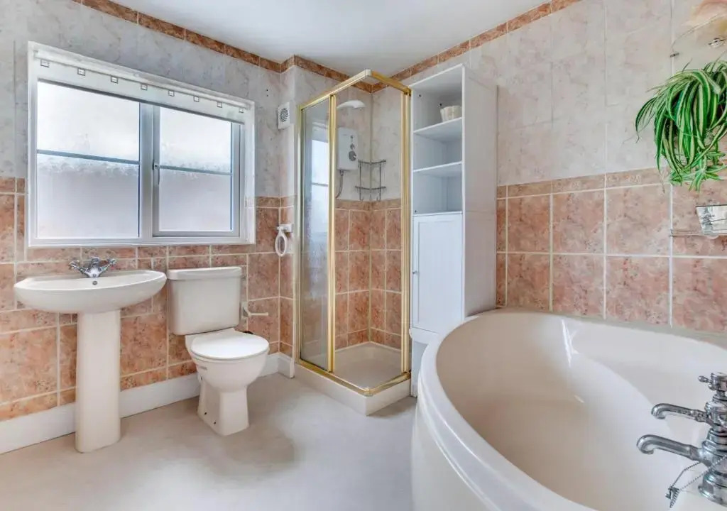 1 Bed in Benhall oc-2bg
