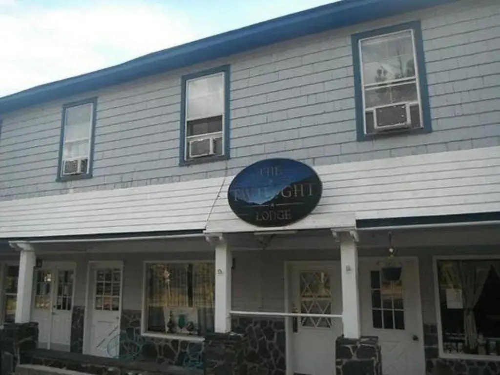 The Twilight Lodge