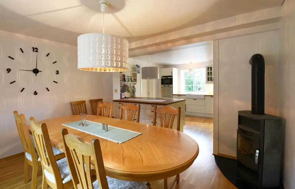Stunning Home in Ed With 2 Bedrooms and Wifi