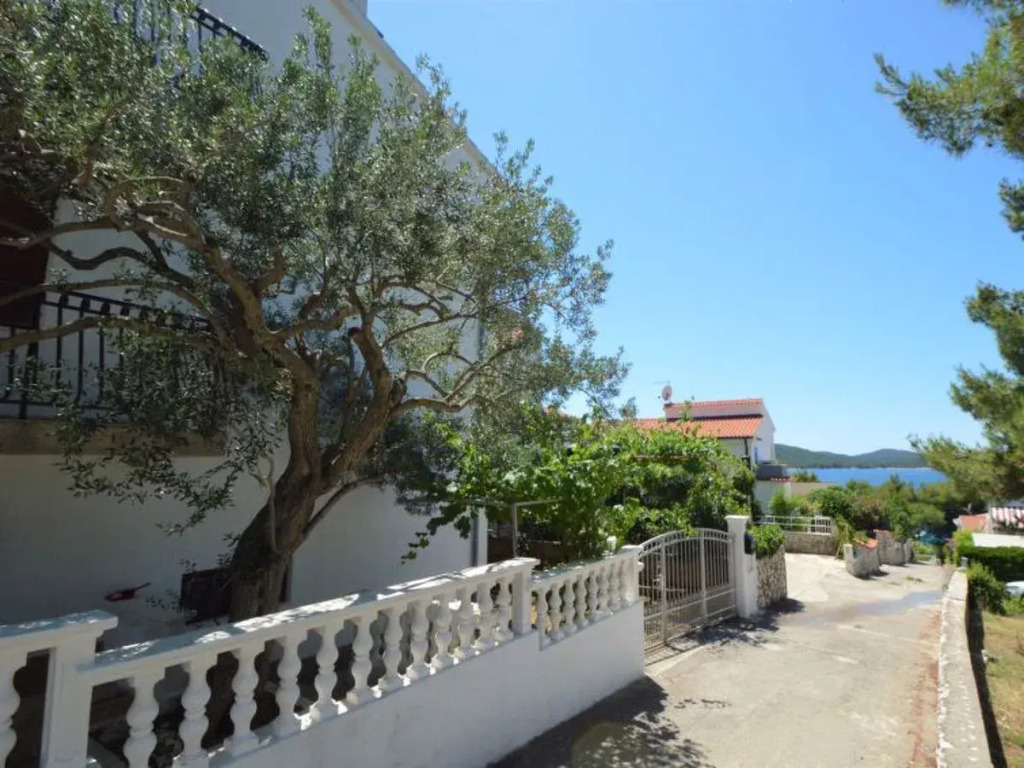 Apartment Rose Gemmano 14092