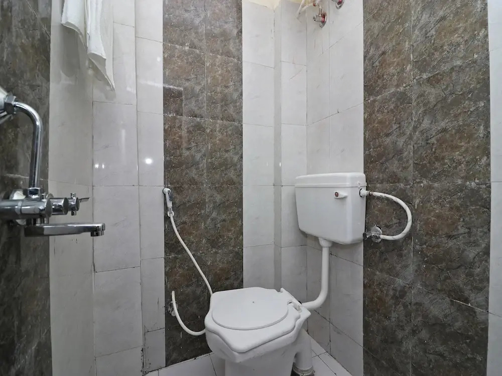 OYO 14193 Home Exotic 2BHK Cottage Sattal Road