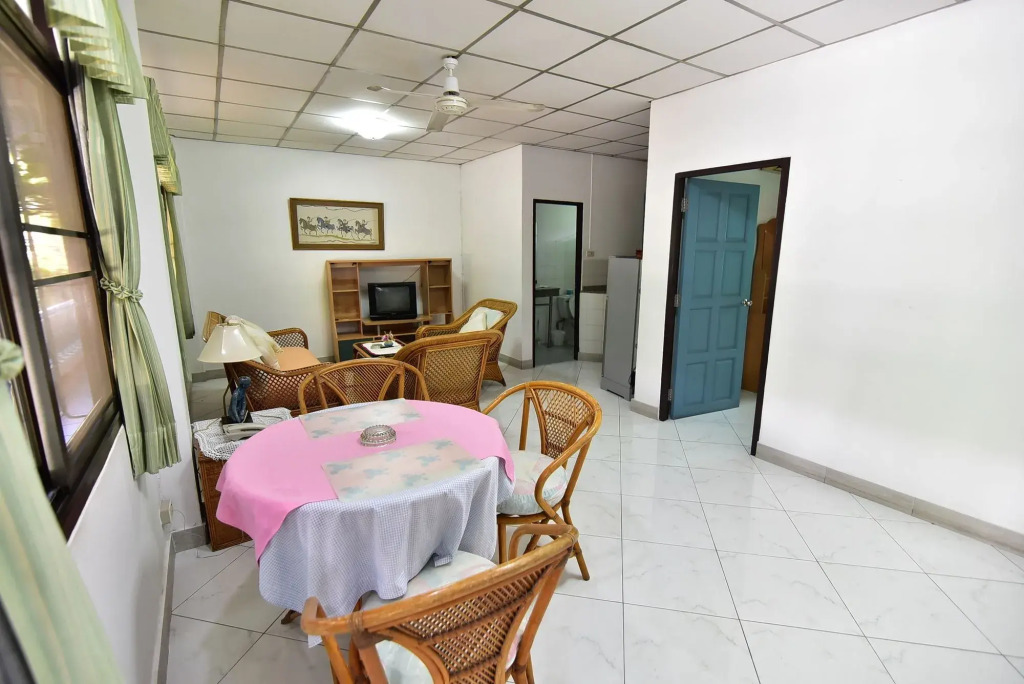 Nong Apartment Pattaya - Adults Only