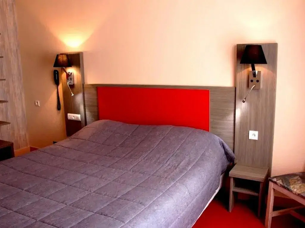 Logis Hôtel Saint-Hubert