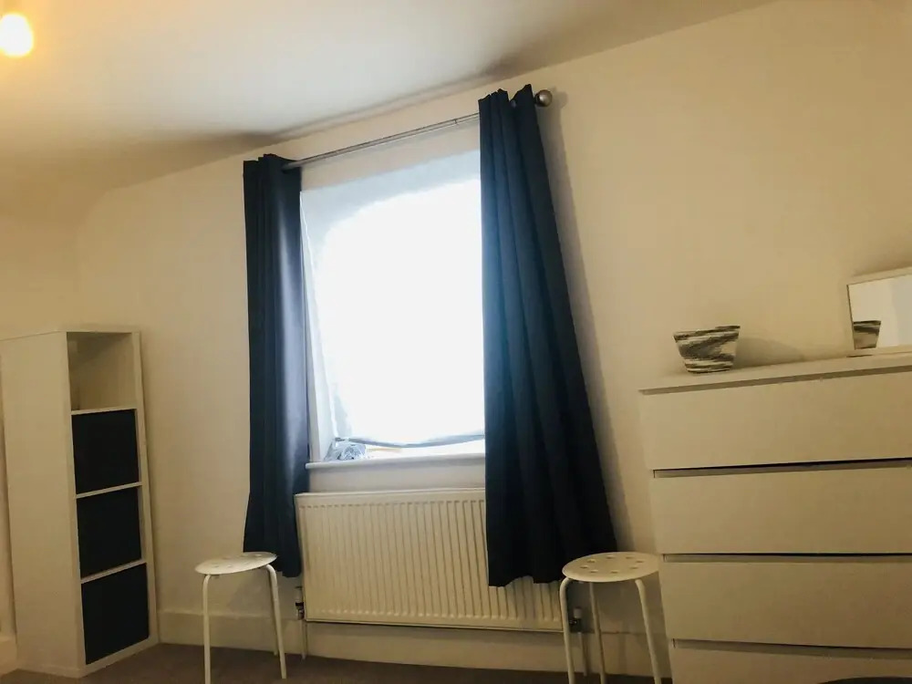 Charming 3 Double Bed Apartment in Tonbridge