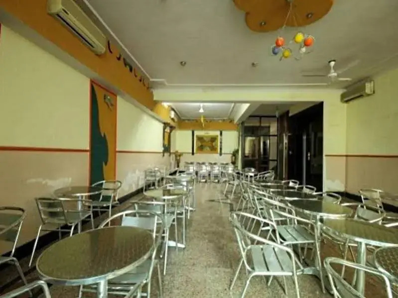 Hotel Meenakshi Palace