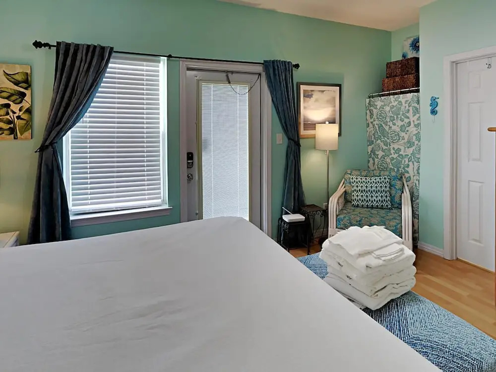 Sunset Cottages #1A by Southern Vacation Rentals