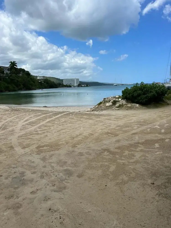 Immaculate 1-bed House in Ocho Rios