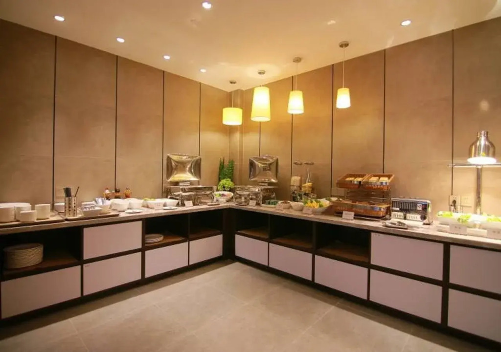 Homeinnplus-Shanghai North the Bund zhoujiazui road Hotel