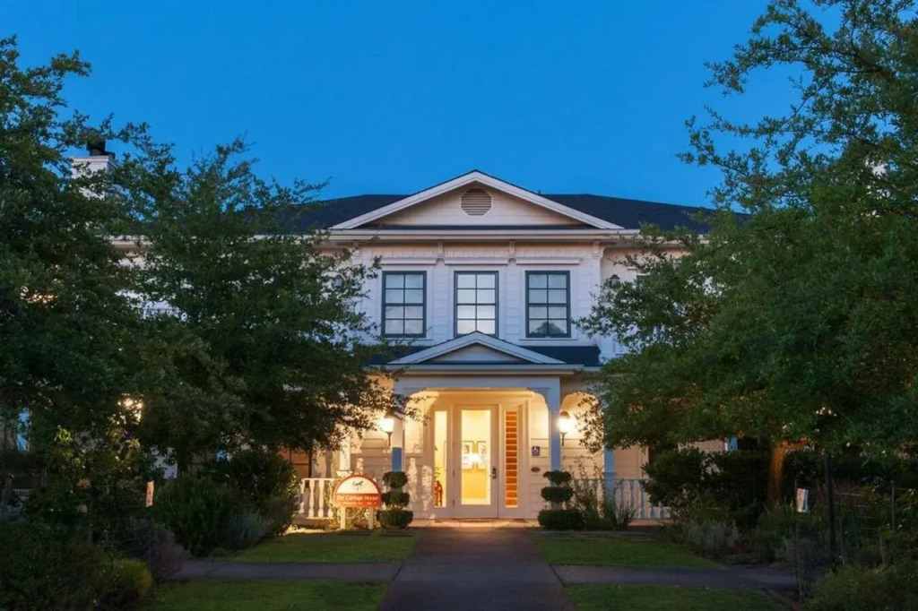 MacArthur Place Inn & Spa