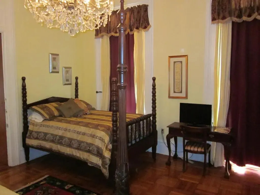 Baer House Inn