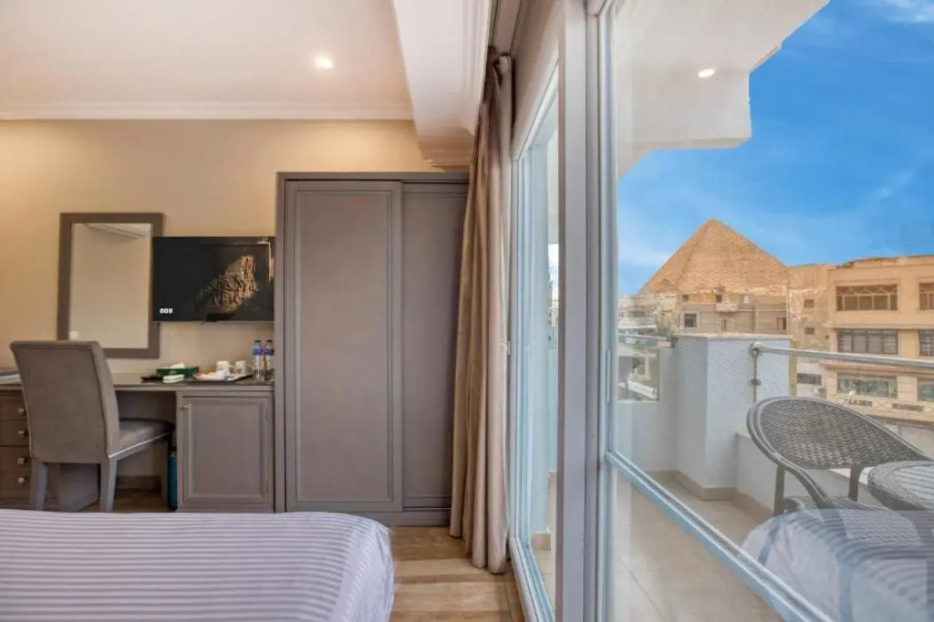 Mamlouk Pyramids Hotel