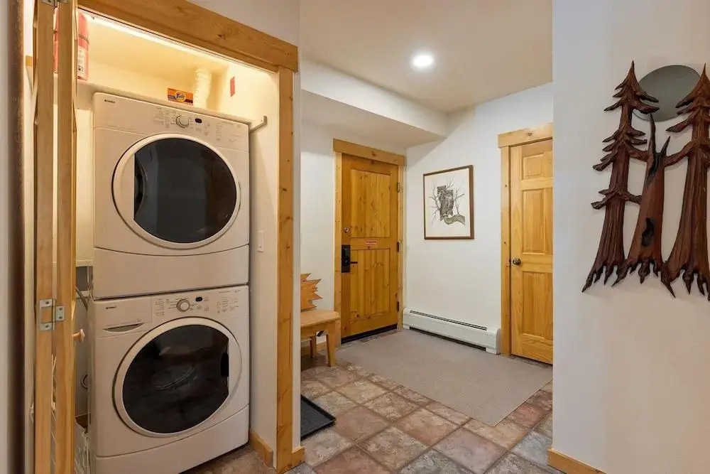 2658 Tenderfoot Lodge 2 Bedroom Condo by Redawning