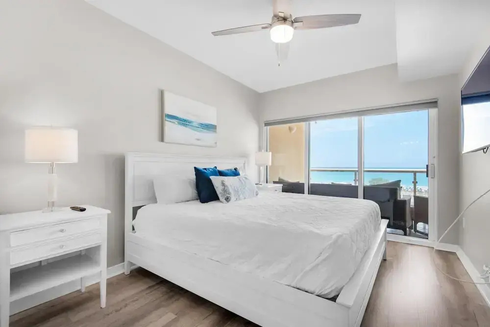 Emerald Isle unit 206