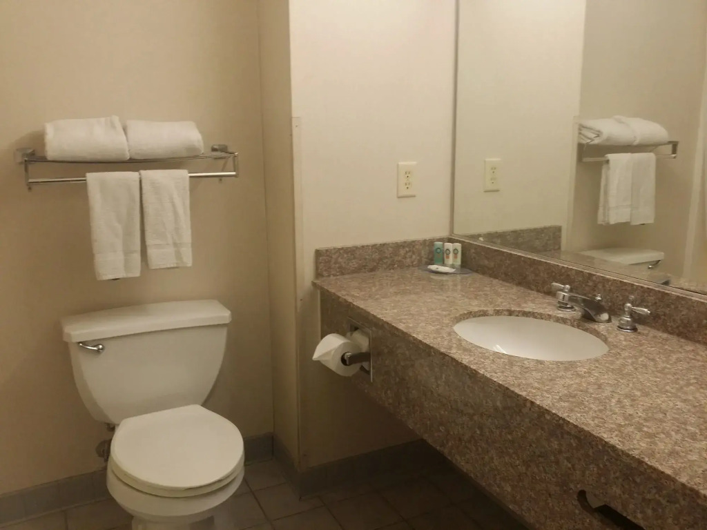 Quality Inn & Suites Schoharie near Howe Caverns