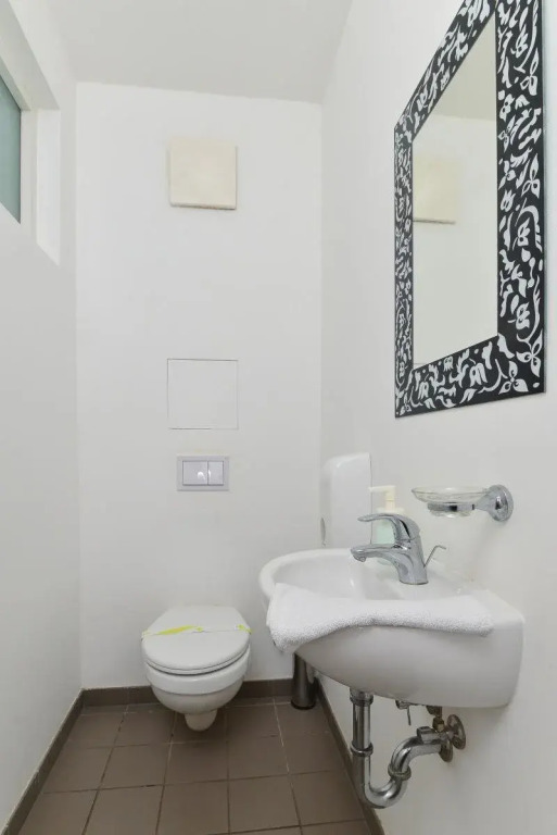 Diamond Apartments