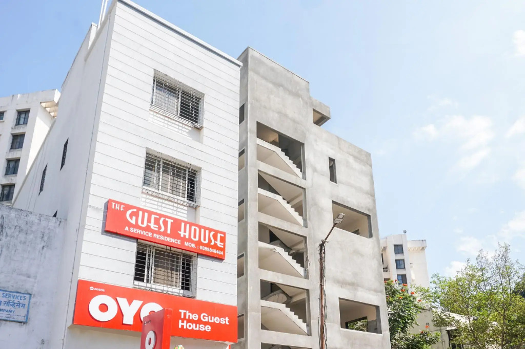 The Guest House by OYO Rooms