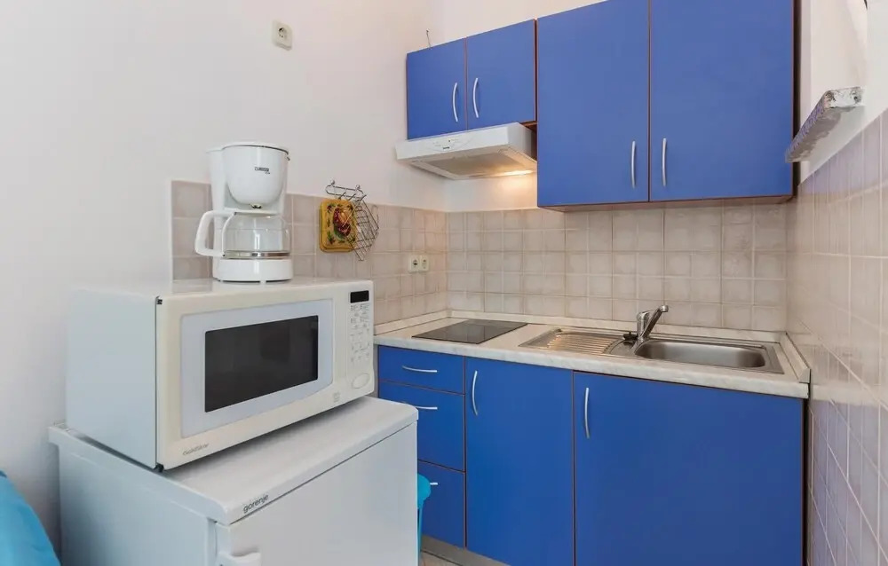 Awesome Home in Banjole With Wifi and 1 Bedrooms