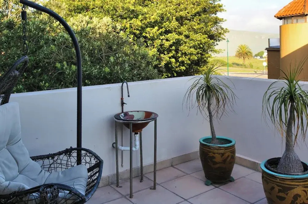 Tasties' Langebaan 8 Sleeper
