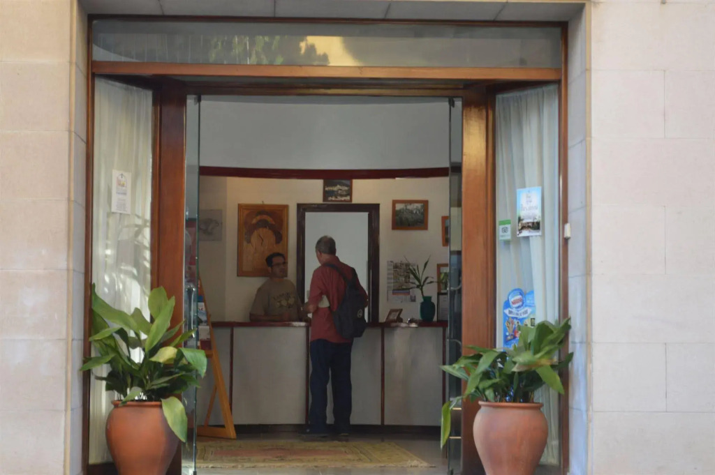 Hotel Apartaments Gesòria Porta Ferrada