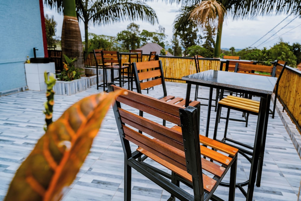 Murugano Village Hotel
