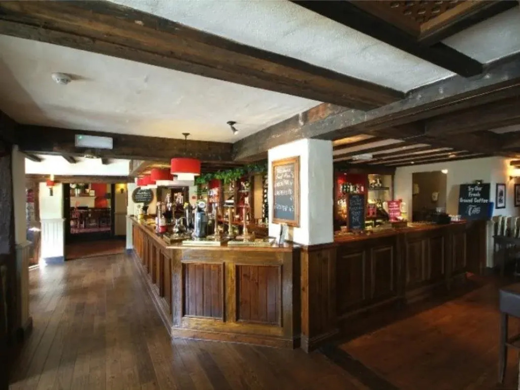 Berkshire Arms by Chef & Brewer Collection
