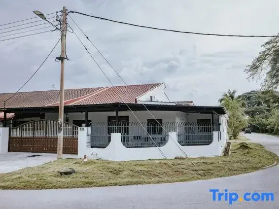 Ipoh Midtown 66 Playhouse by Verve 14 Pax