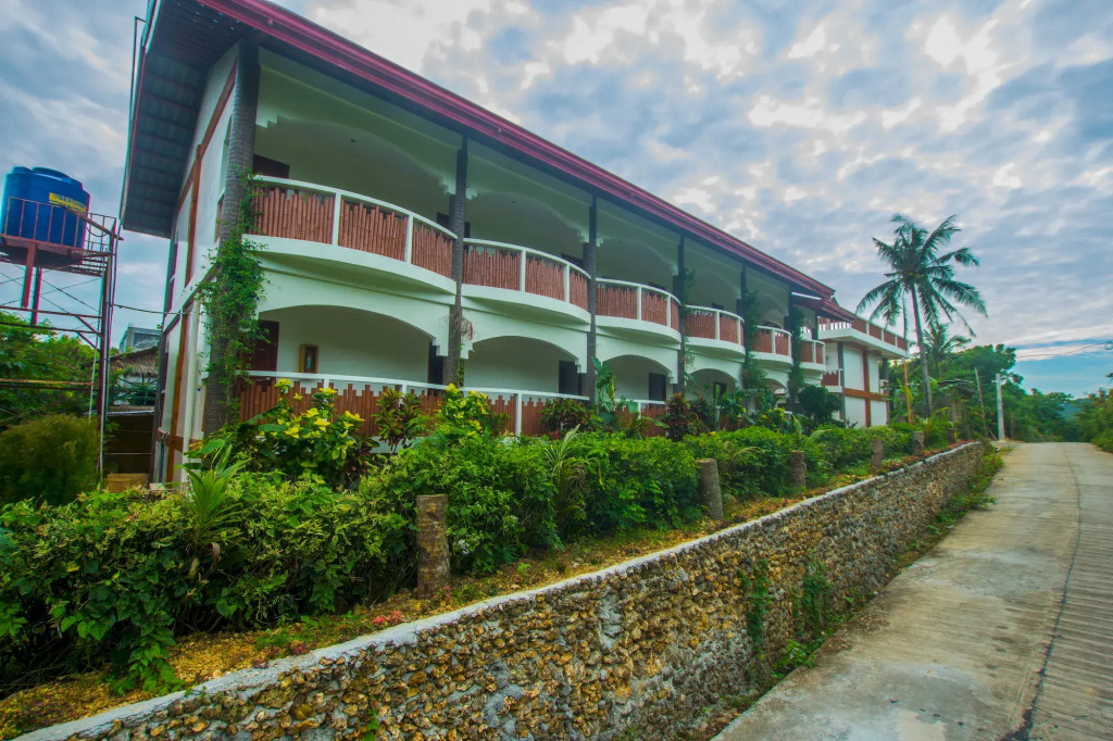 Oasis Resort and Spa