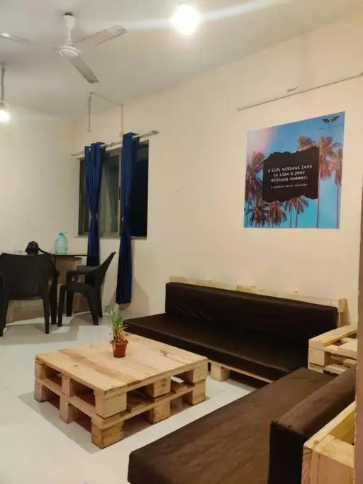 Spacious 1BHK @Thane, Free Wi-Fi, Free Parking.