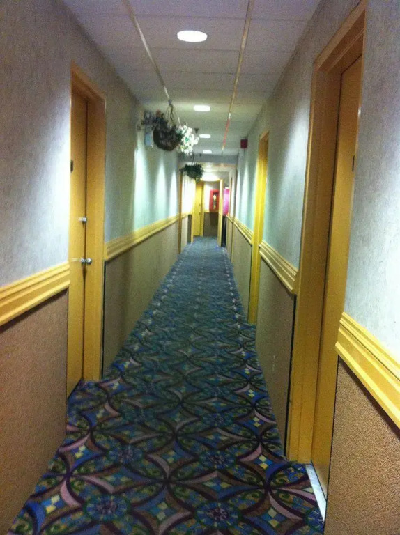Linden Motor Inn