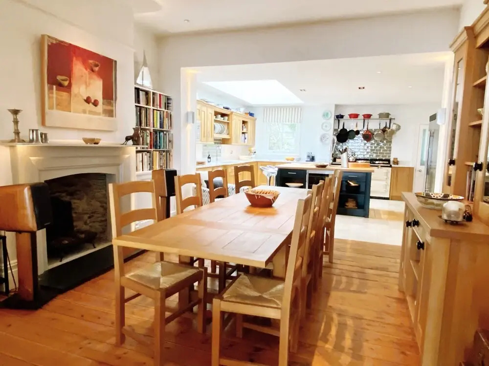 Spectacular Coastal Townhouse in Fowey for 8
